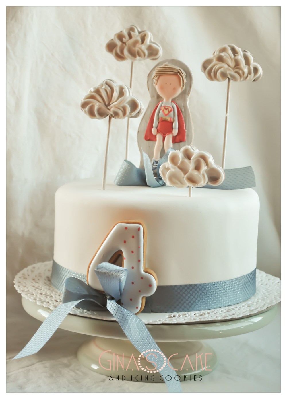 Baby Superman tra le nuvole…..